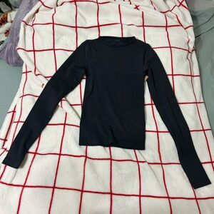 SKIMS- BRAND NEW WITH TAGS 

SOFT SMOOTHING SEAMLESS
LONG SLEEVE - ECLIPSE - XXS